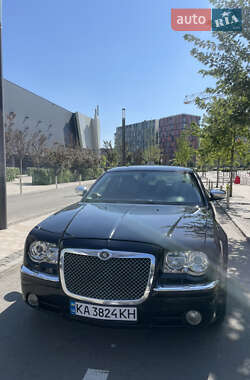 Седан Chrysler 300C 2008 в Киеве