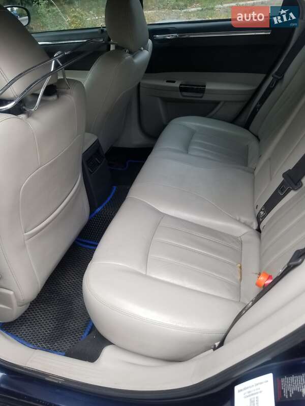 Седан Chrysler 300C 2004 в Харькове