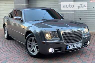 Седан Chrysler 300C 2006 в Ивано-Франковске