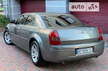 Седан Chrysler 300C 2006 в Ивано-Франковске