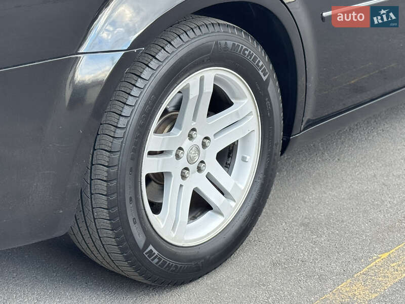 Седан Chrysler 300C 2006 в Днепре