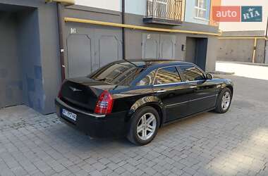 Седан Chrysler 300C 2006 в 