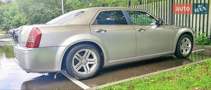 Седан Chrysler 300C 2006 в Броварах