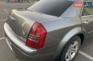 Седан Chrysler 300C 2006 в Киеве