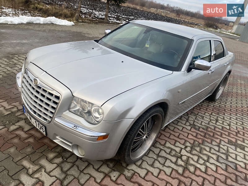 Седан Chrysler 300C 2009 в Коломые