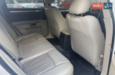 Седан Chrysler 300C 2006 в 