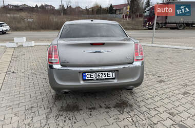 Седан Chrysler 300C 2014 в 