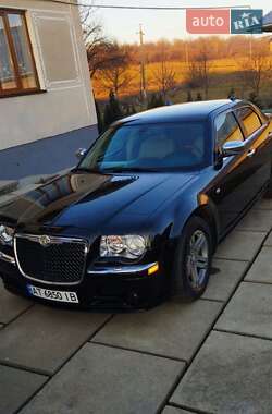 Хэтчбек Chrysler 300C 2005 в Снятине