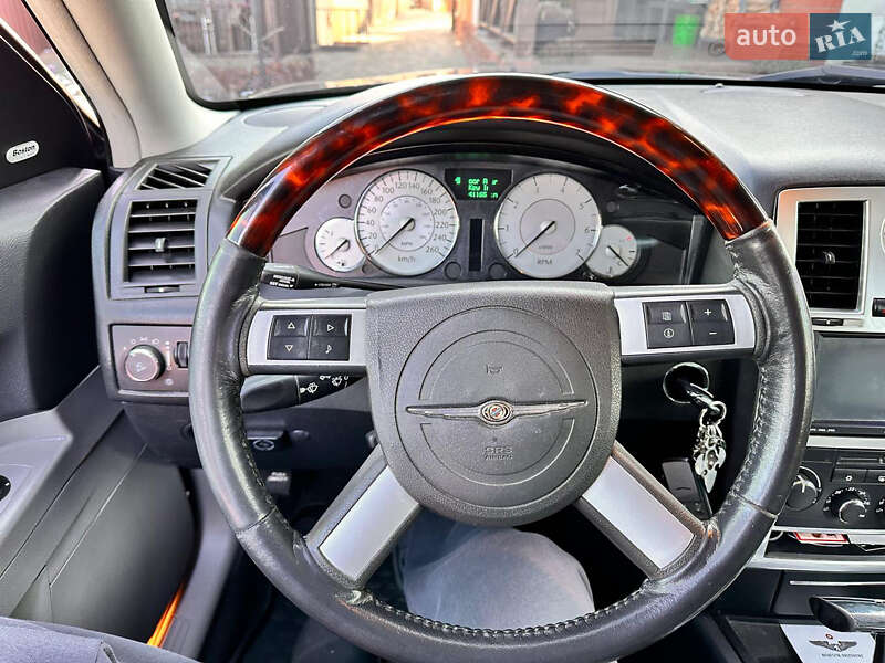 Седан Chrysler 300C 2008 в Одесі