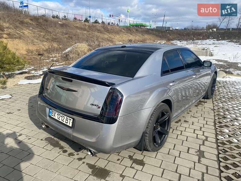 Седан Chrysler 300C 2012 в Хмельницком
