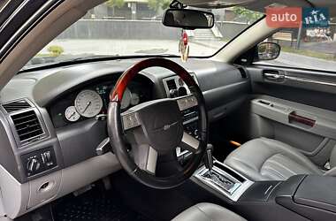 Седан Chrysler 300C 2006 в Ивано-Франковске