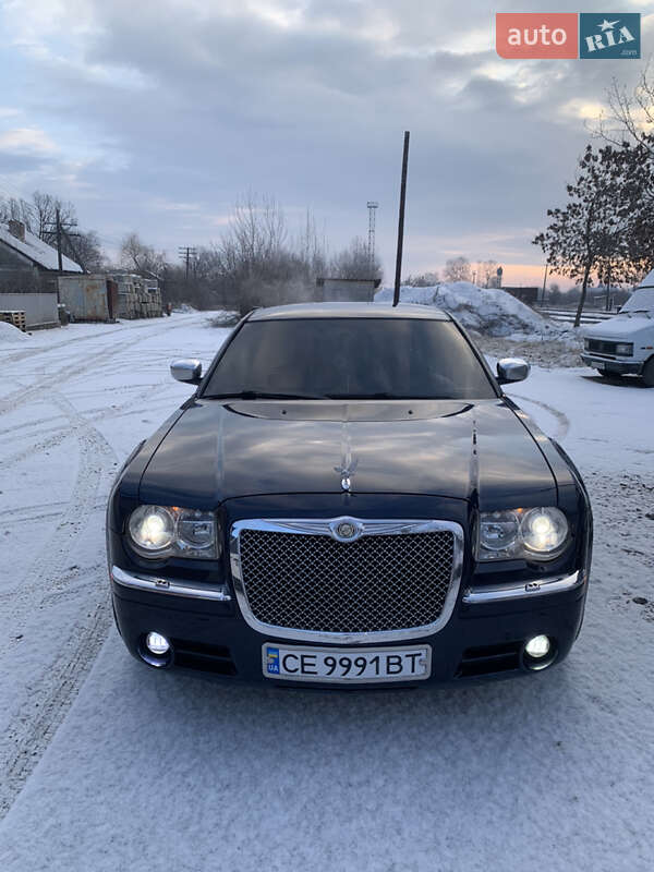 Седан Chrysler 300C 2005 в Черновцах