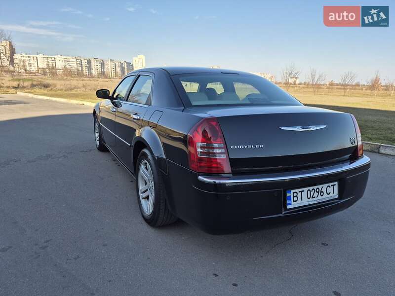 Седан Chrysler 300C 2005 в Херсоні