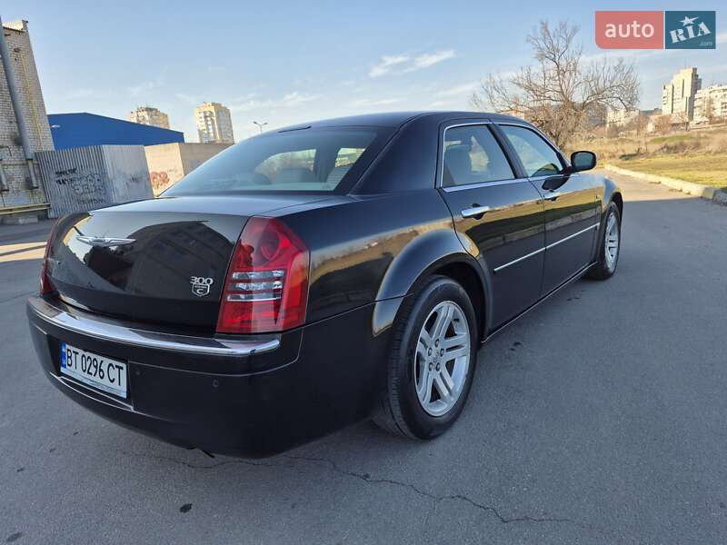 Седан Chrysler 300C 2005 в Херсоні