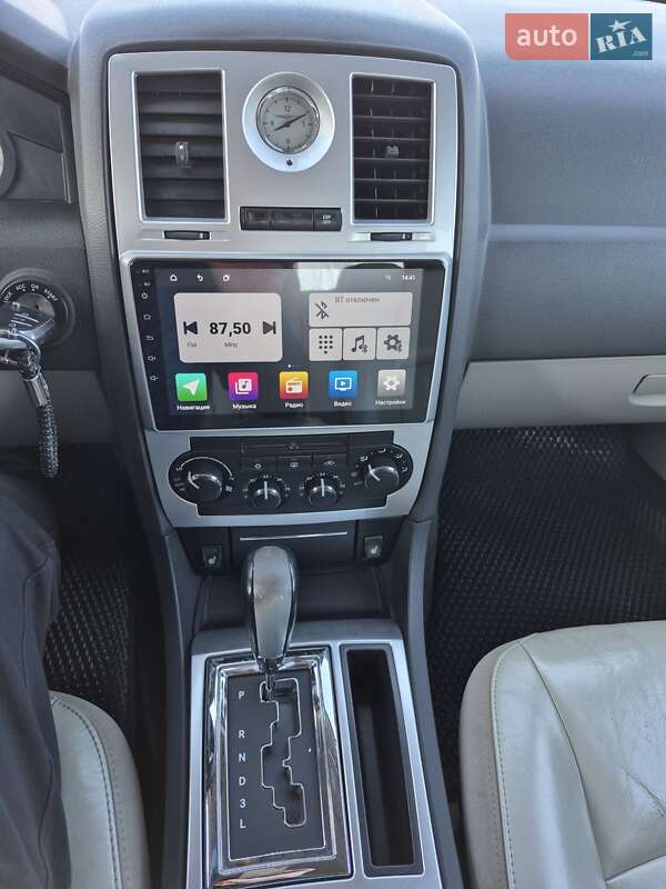 Седан Chrysler 300C 2005 в Херсоні