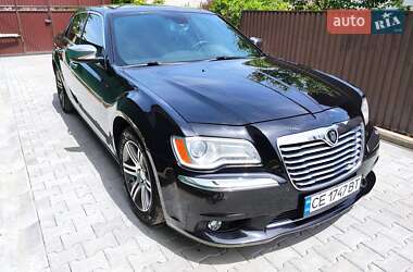 Седан Chrysler 300C 2012 в 