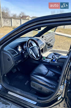 Седан Chrysler 300C 2011 в 