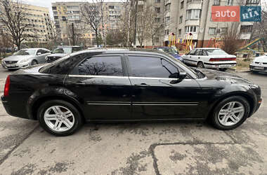 Седан Chrysler 300C 2004 в 