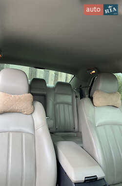 Седан Chrysler 300C 2005 в Черновцах
