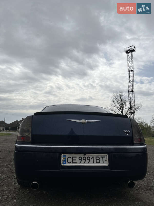 Седан Chrysler 300C 2005 в Черновцах