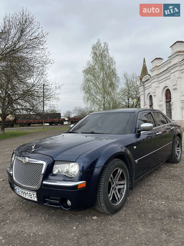 Седан Chrysler 300C 2005 в Черновцах