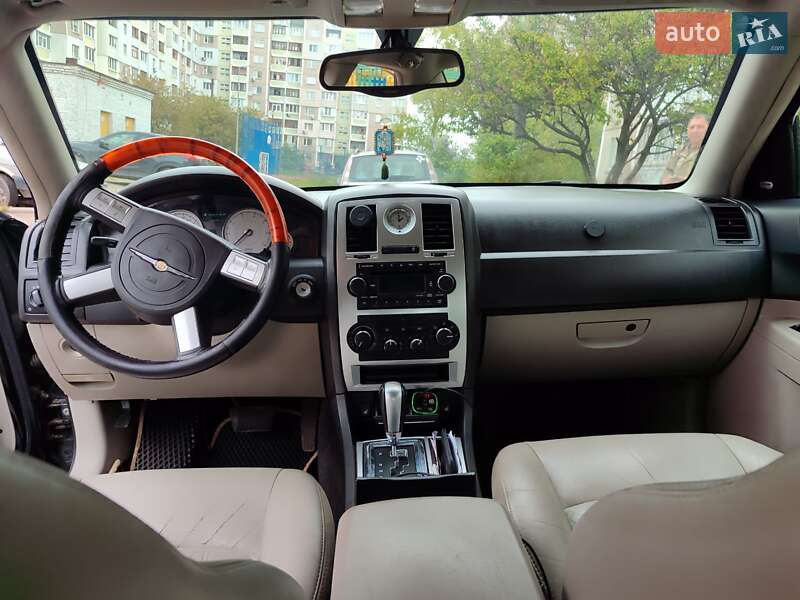 Седан Chrysler 300C 2005 в Чернигове