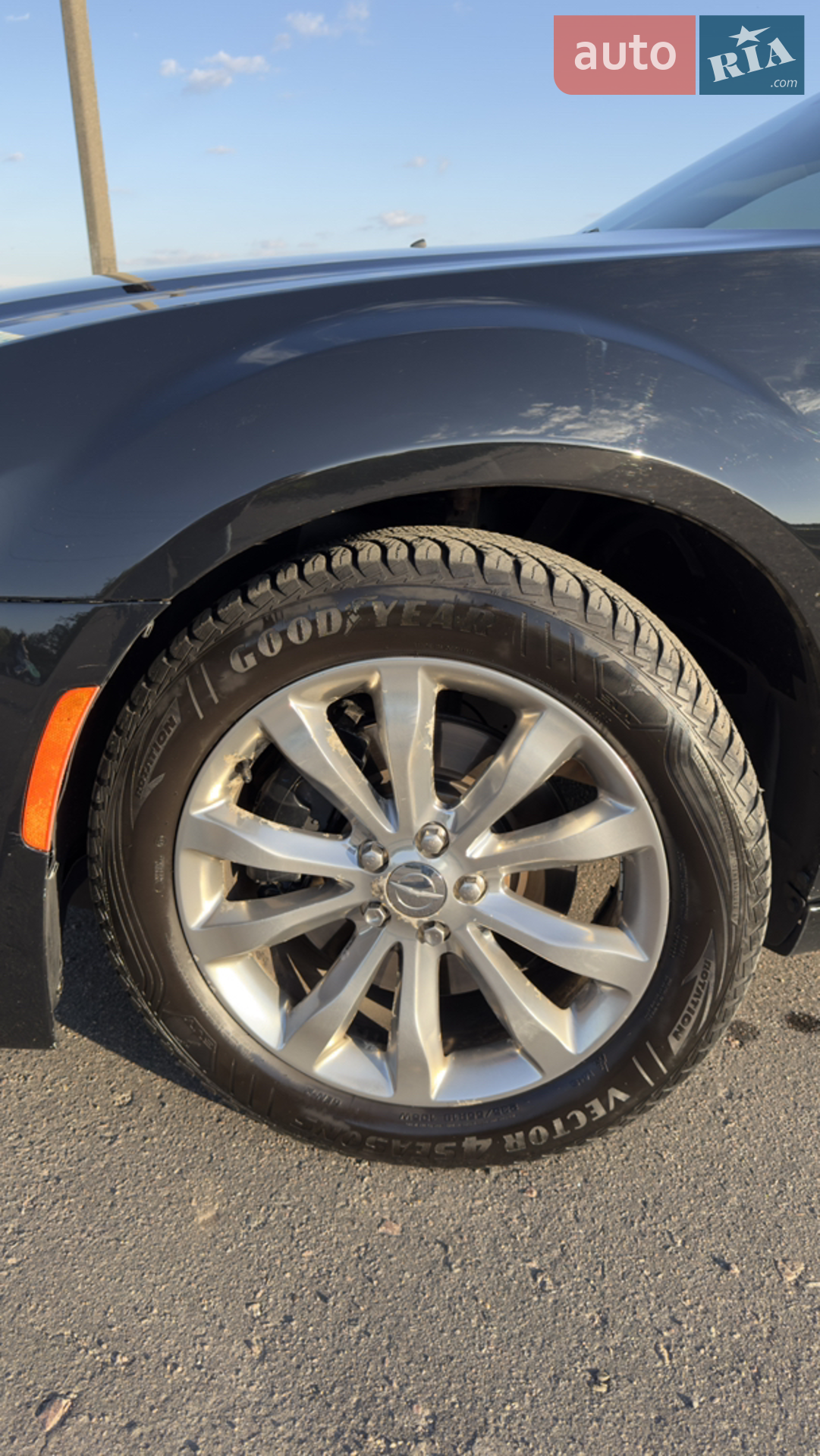 2016 Chrysler 300C - мініатюра 10