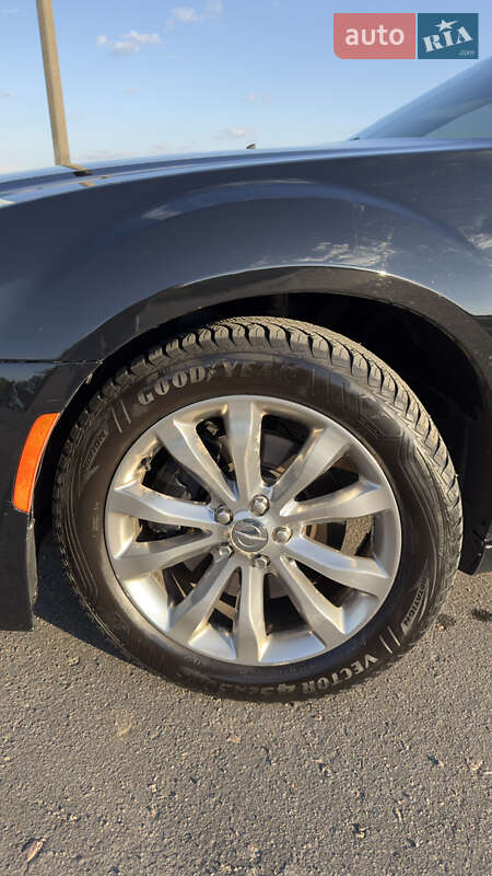 Седан Chrysler 300C 2016 в Ковеле