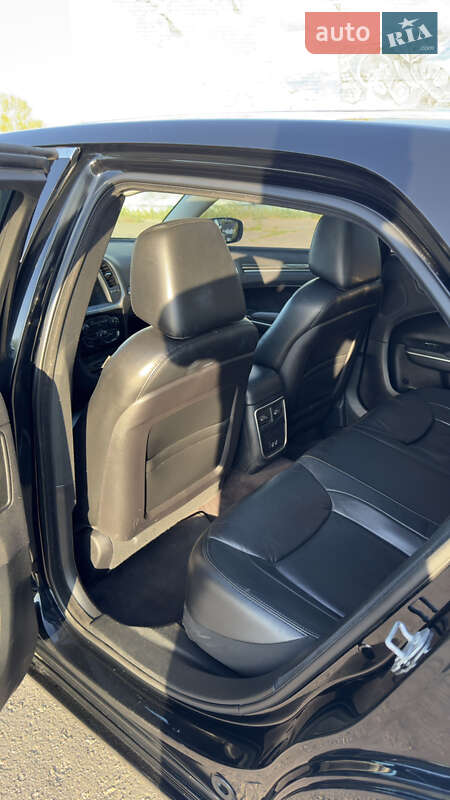 Седан Chrysler 300C 2016 в Ковеле
