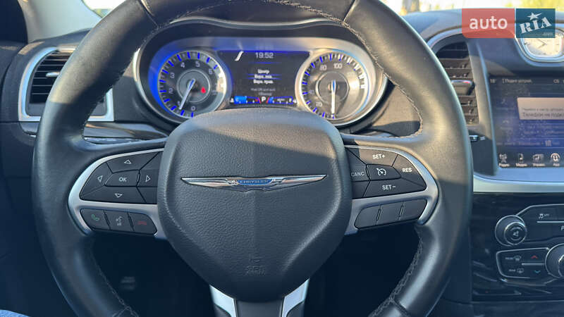 Седан Chrysler 300C 2016 в Ковеле