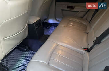 Седан Chrysler 300C 2006 в 