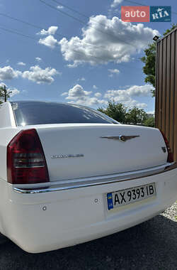 Седан Chrysler 300C 2006 в 