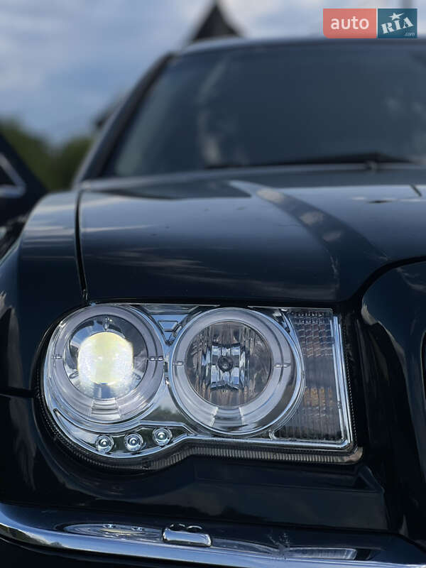 Седан Chrysler 300C 2005 в Стрые фото 6 Седан Chrysler 300C 2005 в Стрые