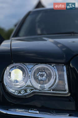 Седан Chrysler 300C 2005 в 