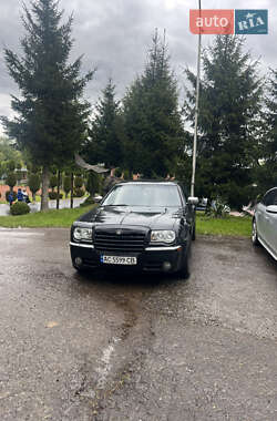 Седан Chrysler 300C 2005 в 
