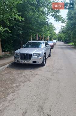 Седан Chrysler 300C 2005 в 