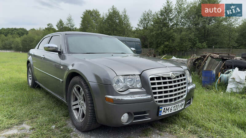 Седан Chrysler 300C 2006 в Звягеле