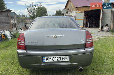 Седан Chrysler 300C 2006 в 
