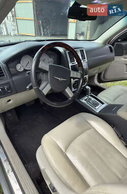 Седан Chrysler 300C 2006 в 