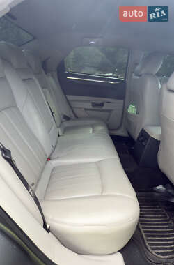 Седан Chrysler 300C 2006 в 
