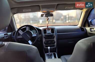 Седан Chrysler 300C 2005 в 