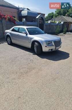 Седан Chrysler 300C 2005 в 