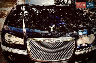 Седан Chrysler 300C 2005 в Черновцах