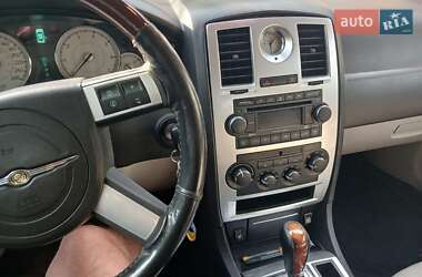 Седан Chrysler 300C 2007 в 