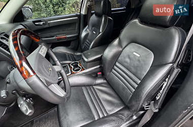 Седан Chrysler 300C 2004 в 