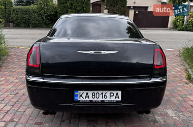 Седан Chrysler 300C 2004 в 