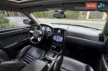 Седан Chrysler 300C 2004 в 
