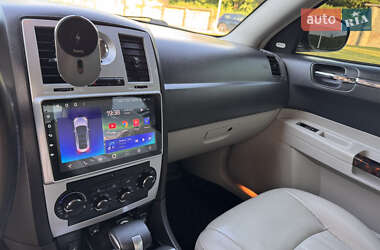Седан Chrysler 300C 2007 в 