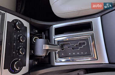 Седан Chrysler 300C 2007 в 
