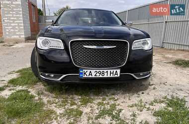 Седан Chrysler 300C 2017 в 